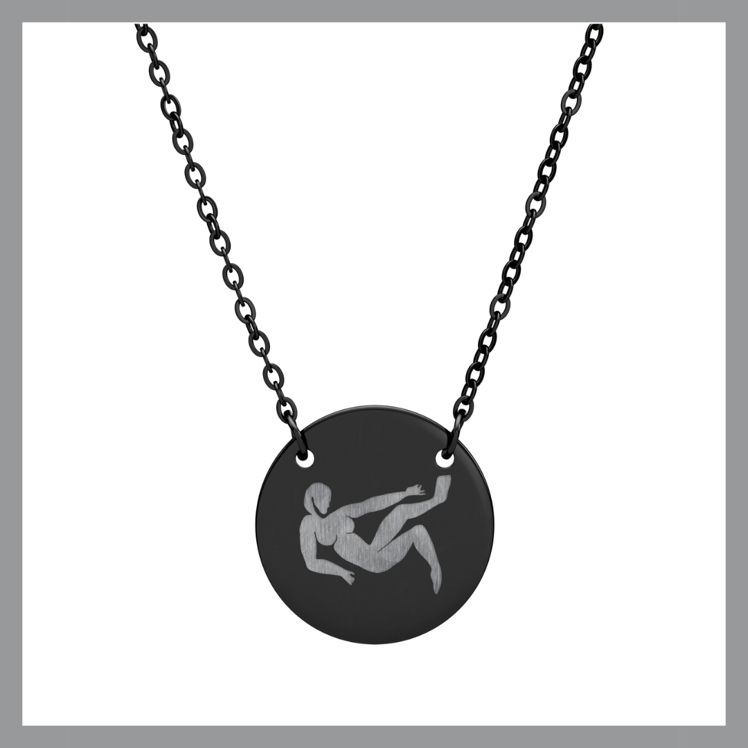 Figure Zoe Engraved Circle Necklace — Personalized Disc Pendant, Sterling Silver/Rose Gold/Gold Finish